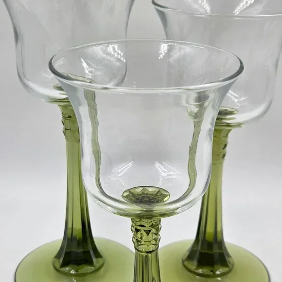 Partylite Radiant Glow Wine Glass Candle Holders Set of 3 Green Stem - Picture 4 of 7